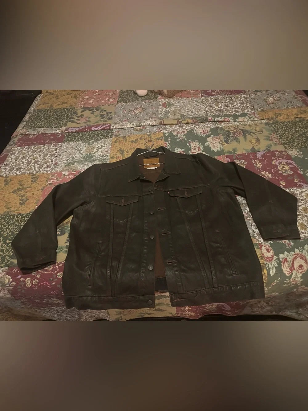 Levi’s relaxed fit men’s trucker jacket